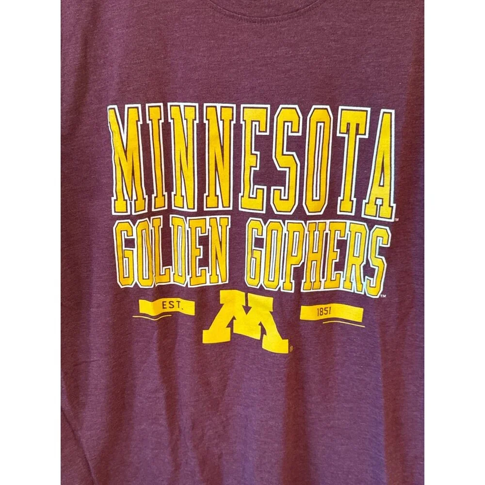 4th and 1 Minnesota Golden Gophers T-Shirt‎ Mens Large Maroon Graphic Tee